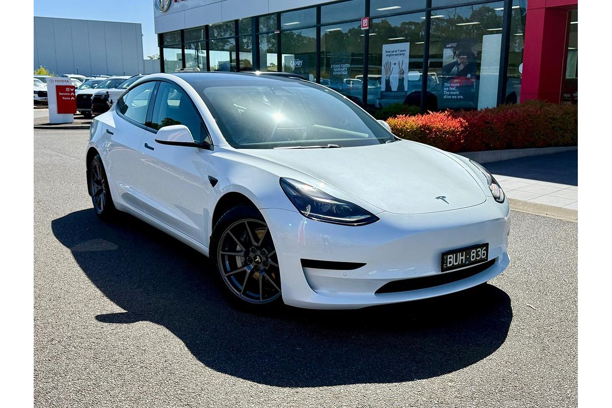 2022 Tesla Model 3 Rear-Wheel Drive
