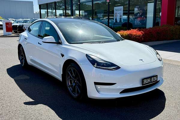 2022 Tesla Model 3 Rear-Wheel Drive