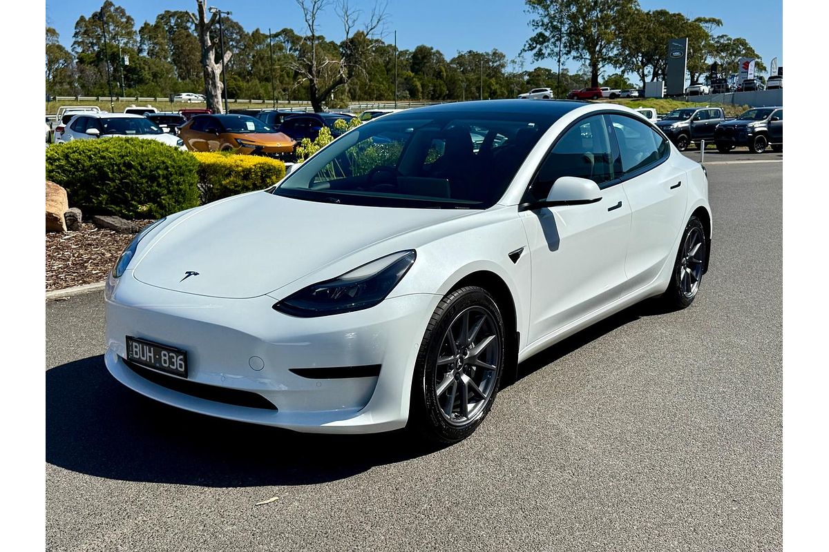 2022 Tesla Model 3 Rear-Wheel Drive