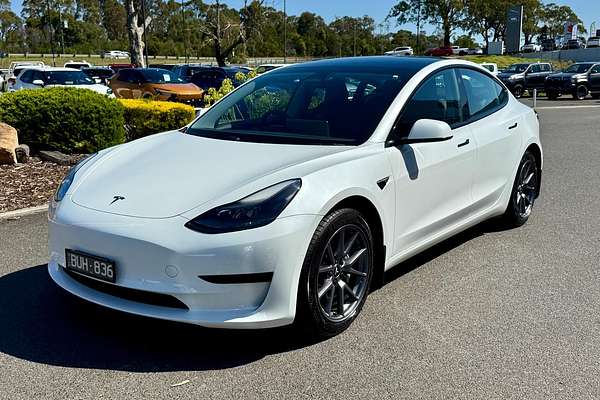 2022 Tesla Model 3 Rear-Wheel Drive