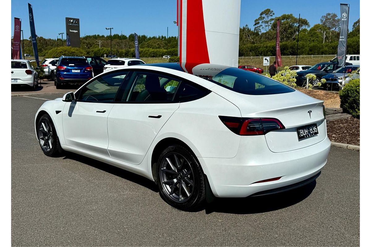 2022 Tesla Model 3 Rear-Wheel Drive