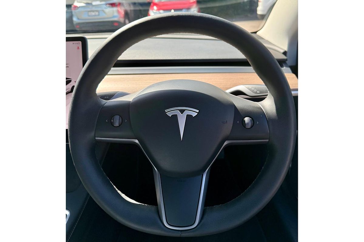 2022 Tesla Model 3 Rear-Wheel Drive