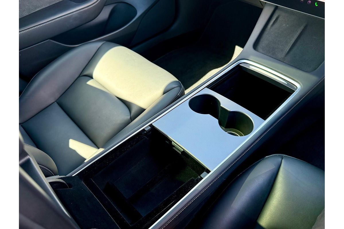 2022 Tesla Model 3 Rear-Wheel Drive