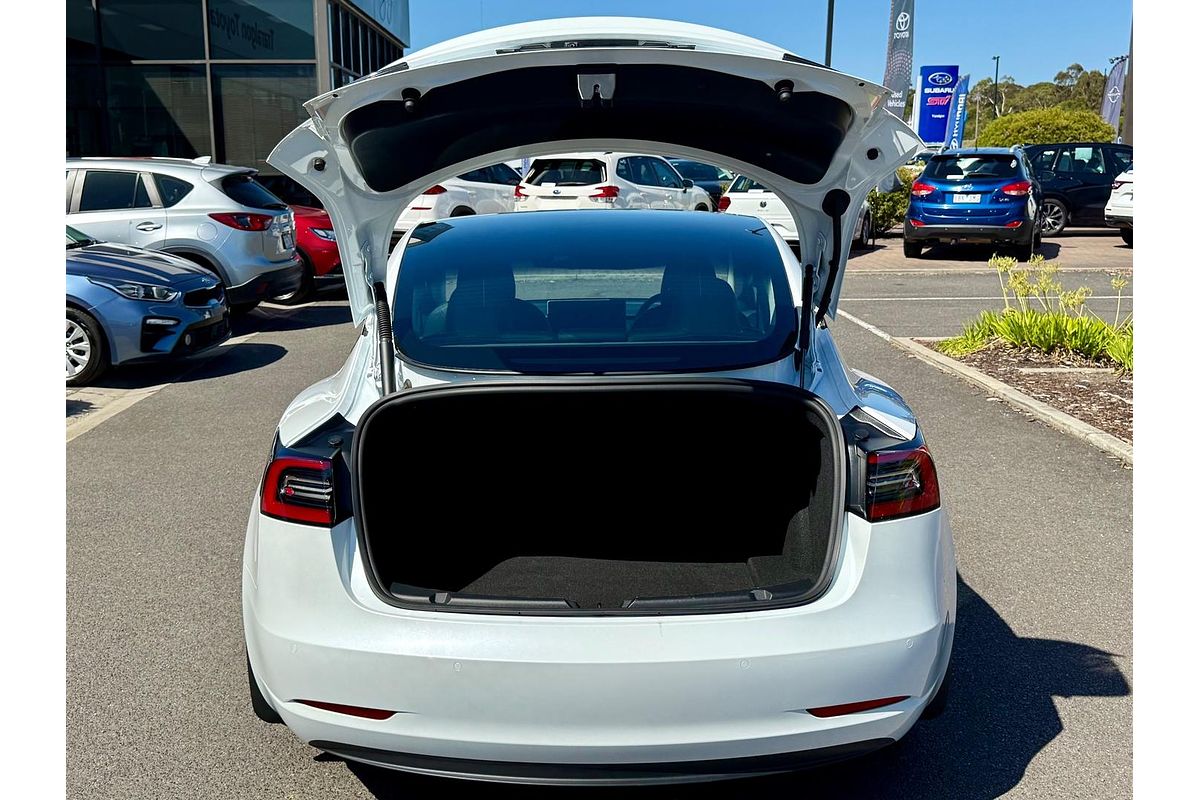 2022 Tesla Model 3 Rear-Wheel Drive