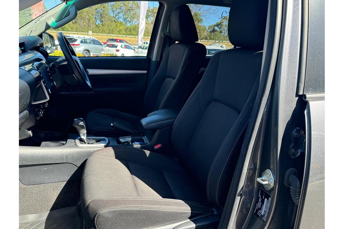 2021 Toyota Hilux SR5 GUN126R 4X4