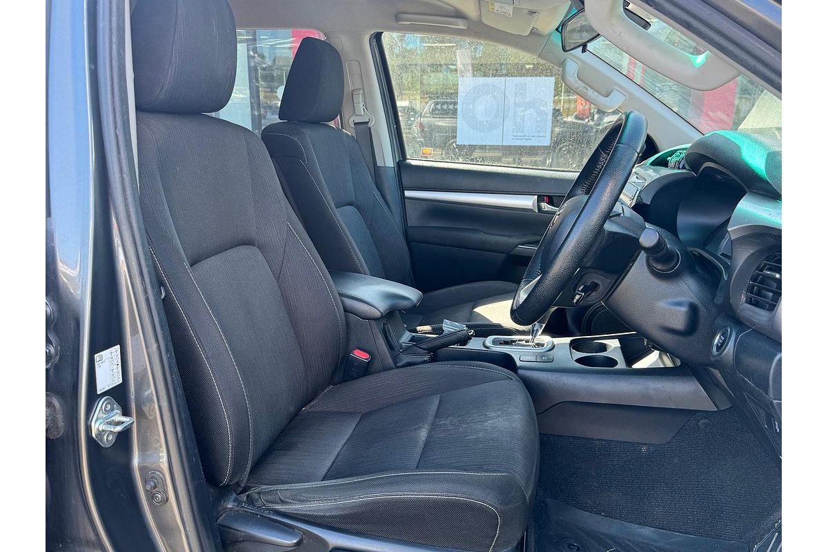 2021 Toyota Hilux SR5 GUN126R 4X4