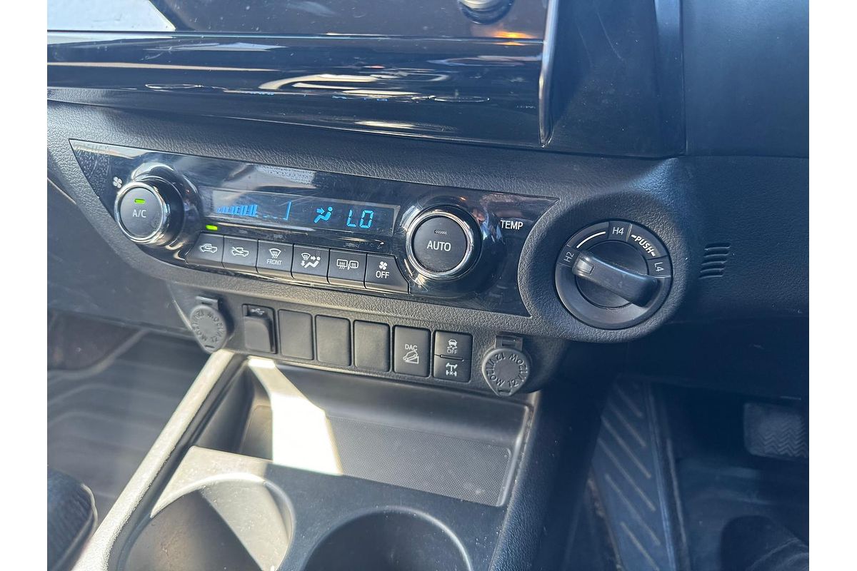 2021 Toyota Hilux SR5 GUN126R 4X4