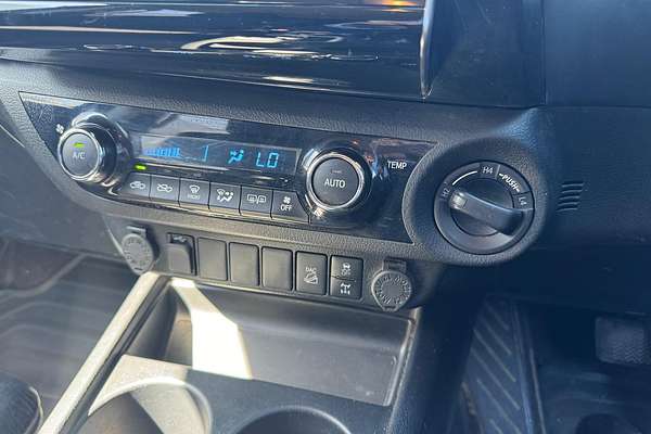 2021 Toyota Hilux SR5 GUN126R 4X4