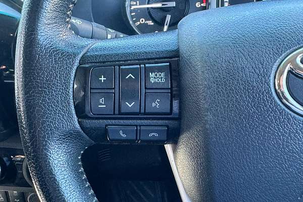 2021 Toyota Hilux SR5 GUN126R 4X4