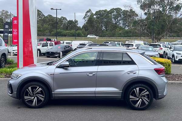 2022 Volkswagen T-Roc 140TSI R-Line D11