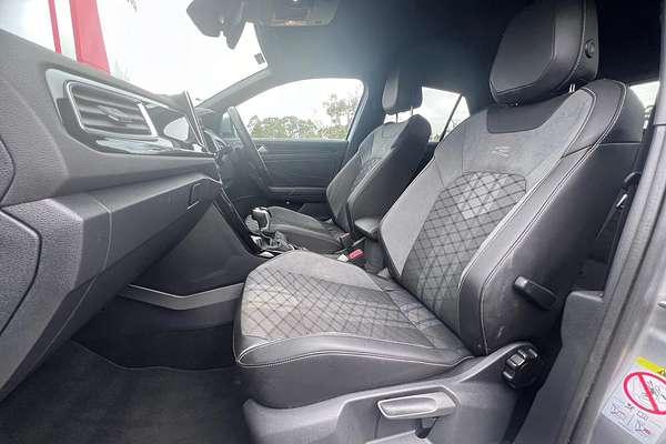 2022 Volkswagen T-Roc 140TSI R-Line D11