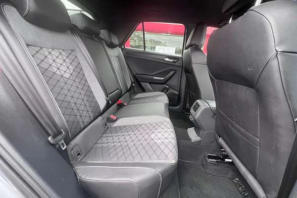 2022 Volkswagen T-Roc 140TSI R-Line D11
