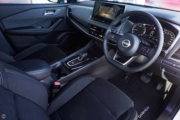 2025 Nissan QASHQAI ST J12