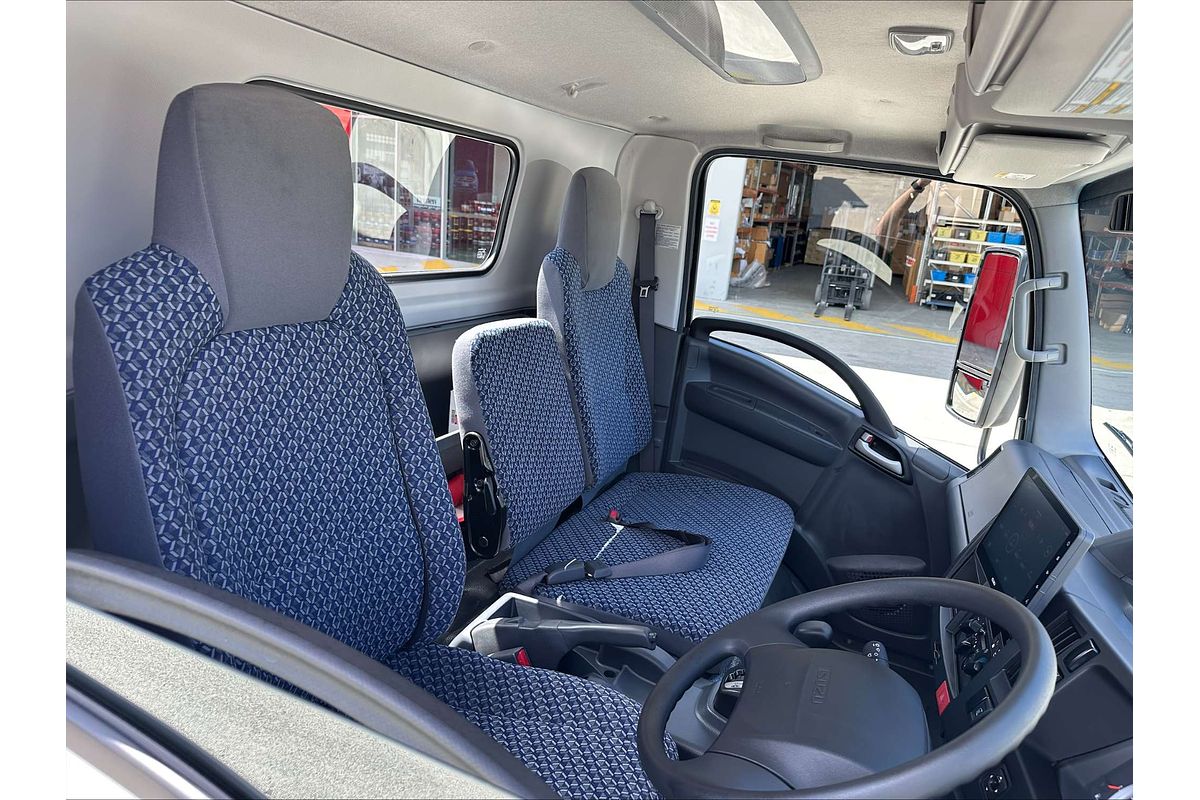 2025 Isuzu NNR 45-150 AMT MWB Cab Chassis NO ADBLUE  4x2