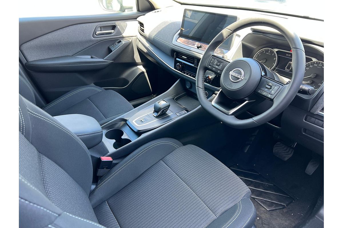 2024 Nissan QASHQAI ST J12