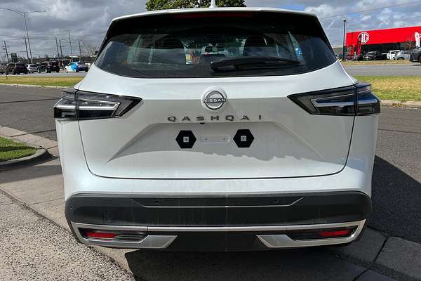 2024 Nissan QASHQAI ST J12