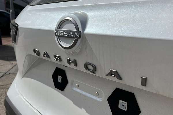 2024 Nissan QASHQAI ST J12