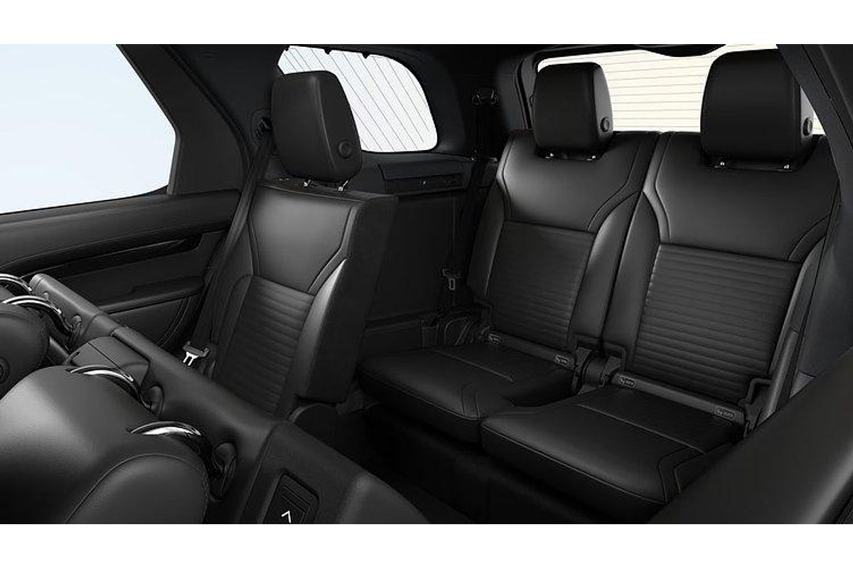 2024 Land Rover Discovery D350 S Series 5