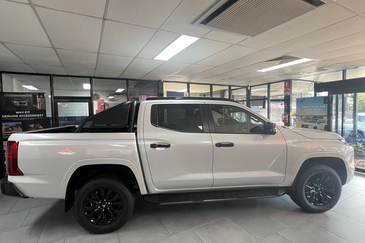 2024 Mitsubishi Triton GSR MV 4X4