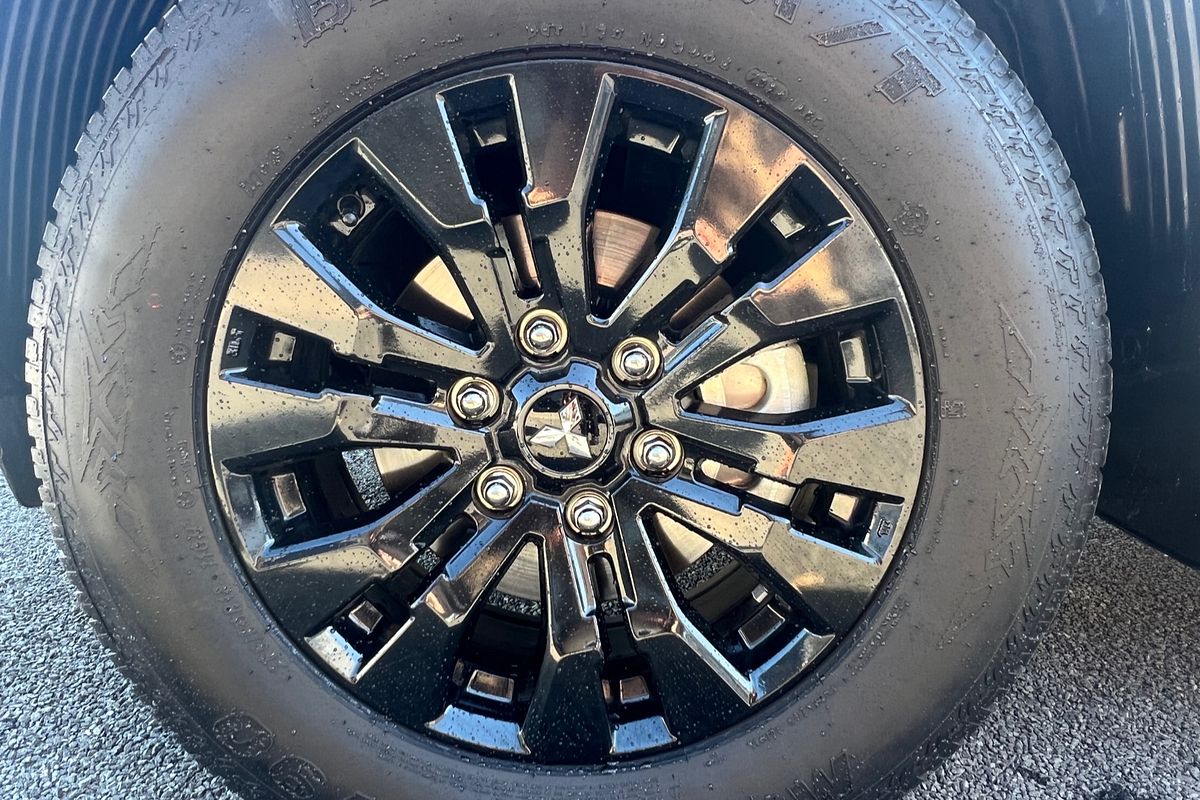 2024 Mitsubishi Triton GLX-R MV 4X4