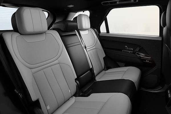 2024 Land Rover Range Rover Sport D300 Dynamic SE L461