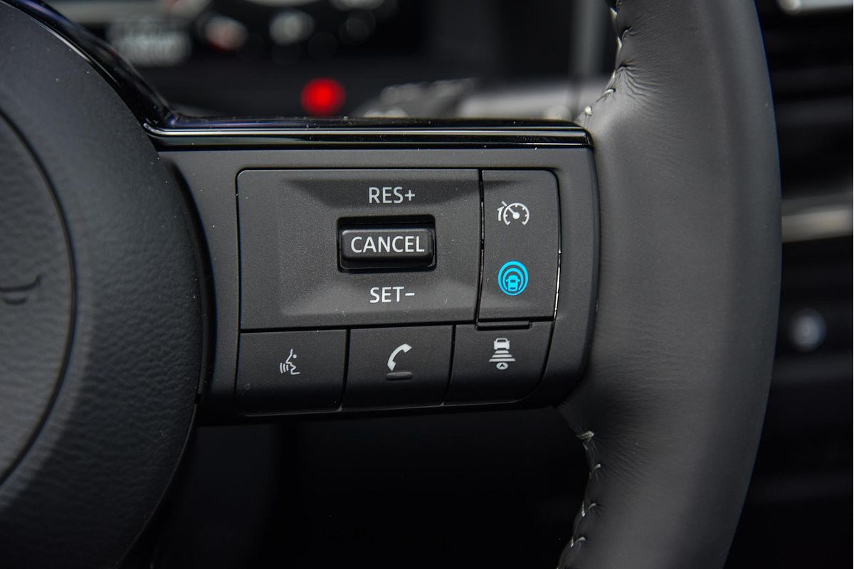 2025 Nissan QASHQAI N-DESIGN e-POWER J12