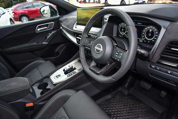 2025 Nissan QASHQAI N-DESIGN e-POWER J12