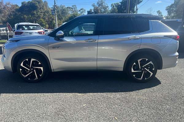 2024 Mitsubishi Outlander PHEV Exceed Tourer ZM