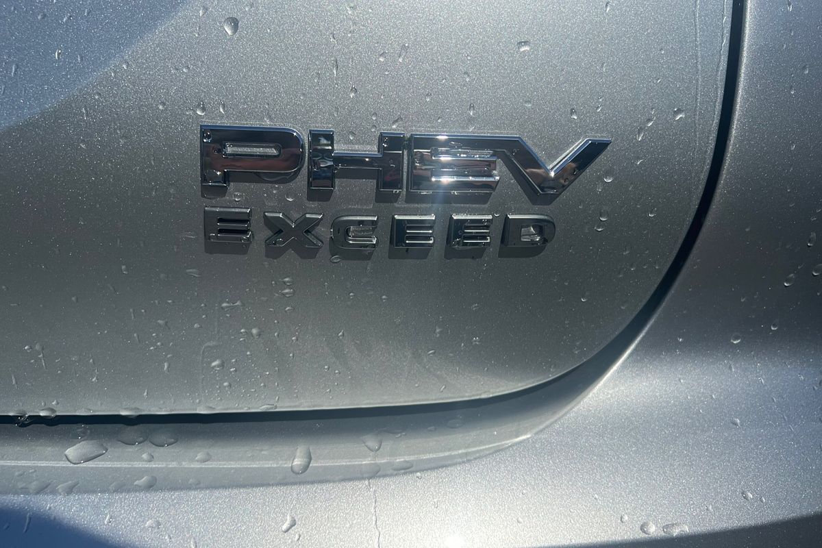 2024 Mitsubishi Outlander PHEV Exceed Tourer ZM