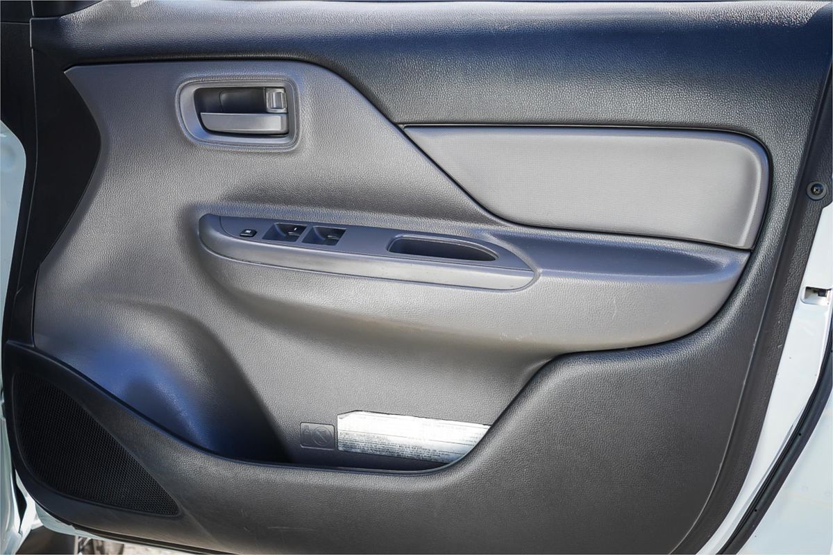 2018 Mitsubishi Triton GLX MQ 4X4