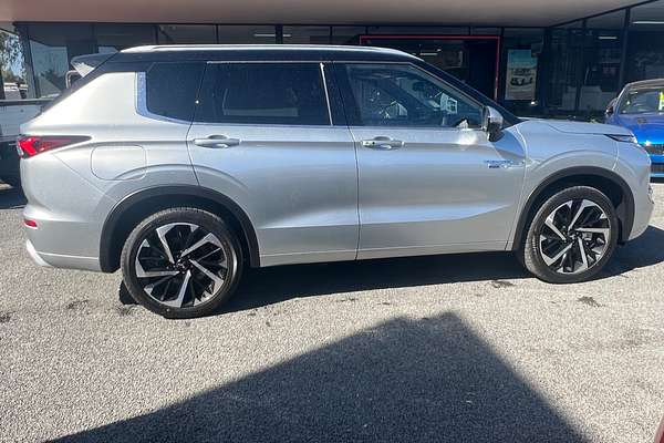2024 Mitsubishi Outlander PHEV Exceed Tourer ZM