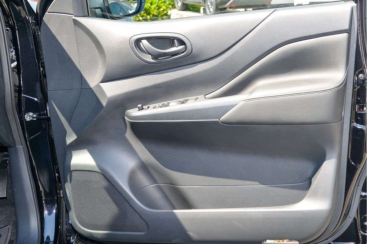 2025 Nissan Navara PRO-4X D23 4X4