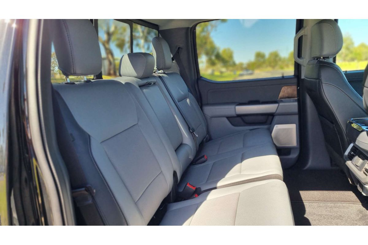 2023 Ford F-150 Lariat 4X4 LWB