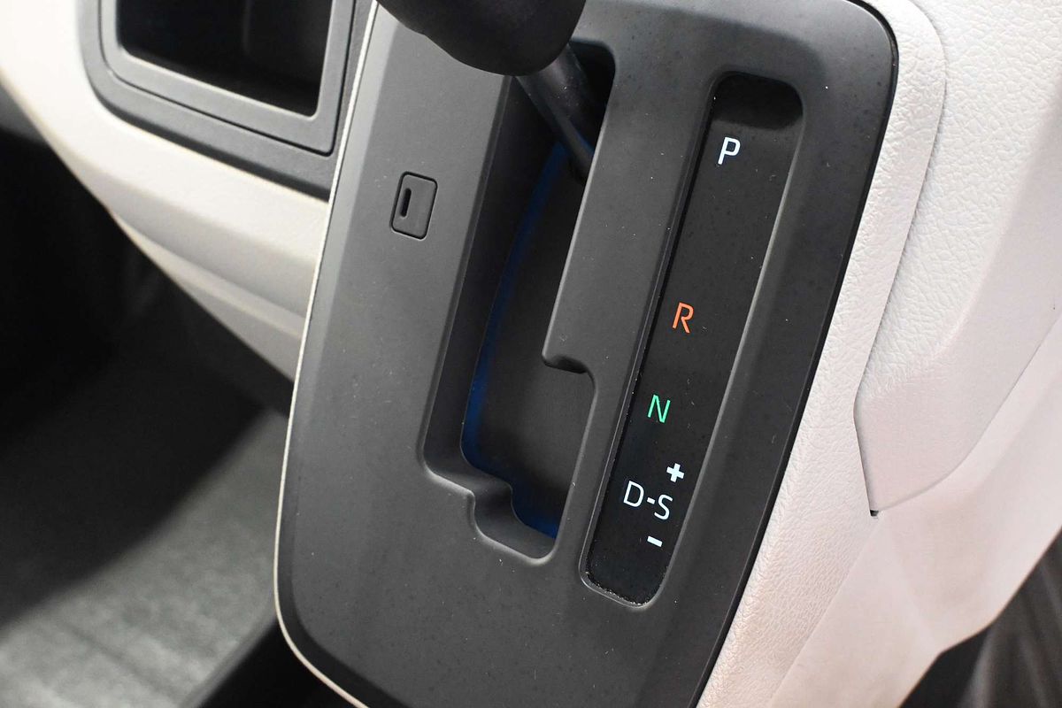 2024 Toyota Hiace GDH300R LWB