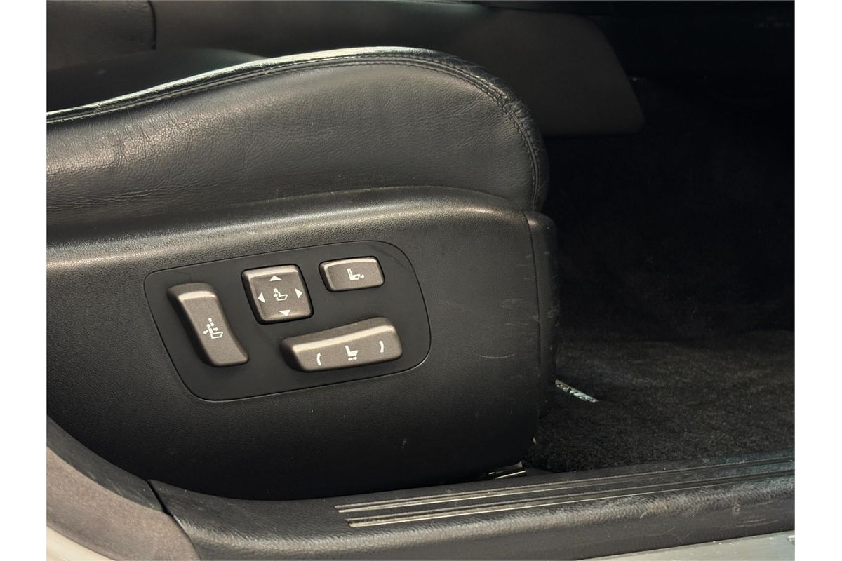 2007 Lexus LS600H Version S UVF455