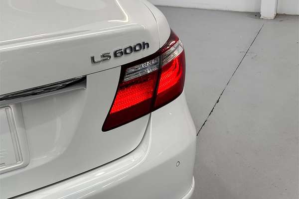 2007 Lexus LS600H Version S UVF455