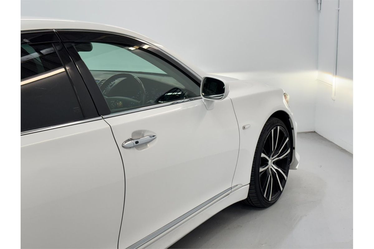 2007 Lexus LS600H Version S UVF455