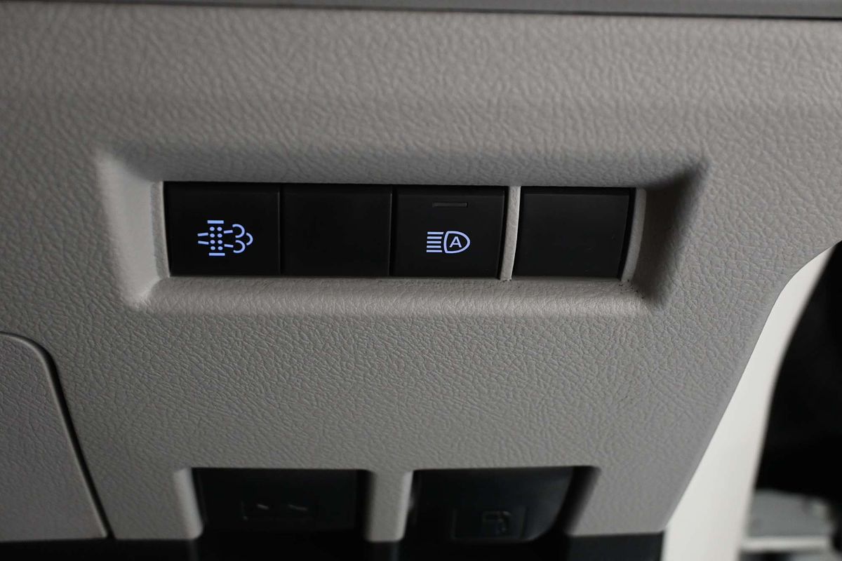 2024 Toyota Hiace GDH300R LWB