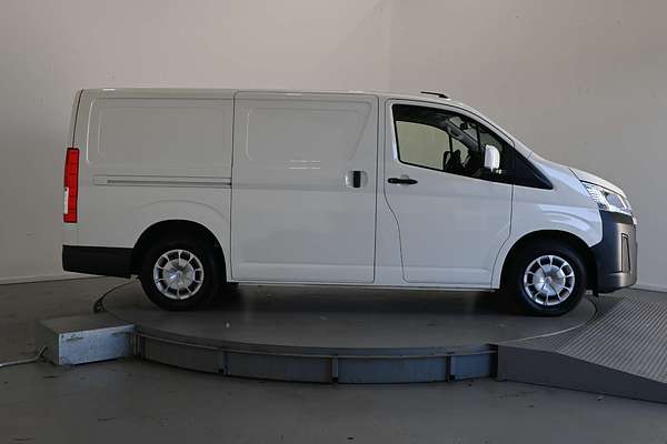 2024 Toyota Hiace GDH300R LWB