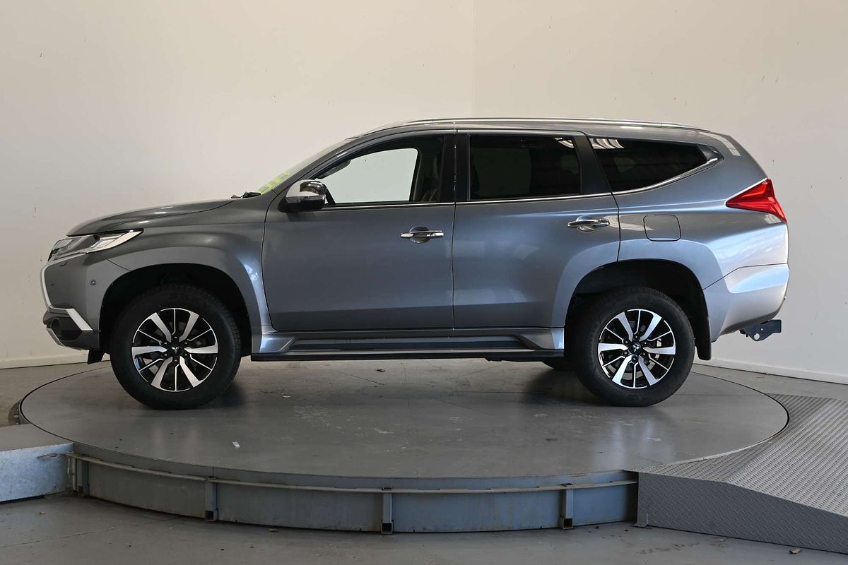 2017 Mitsubishi Pajero Sport Exceed QE