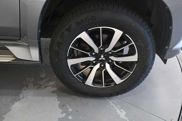 2017 Mitsubishi Pajero Sport Exceed QE