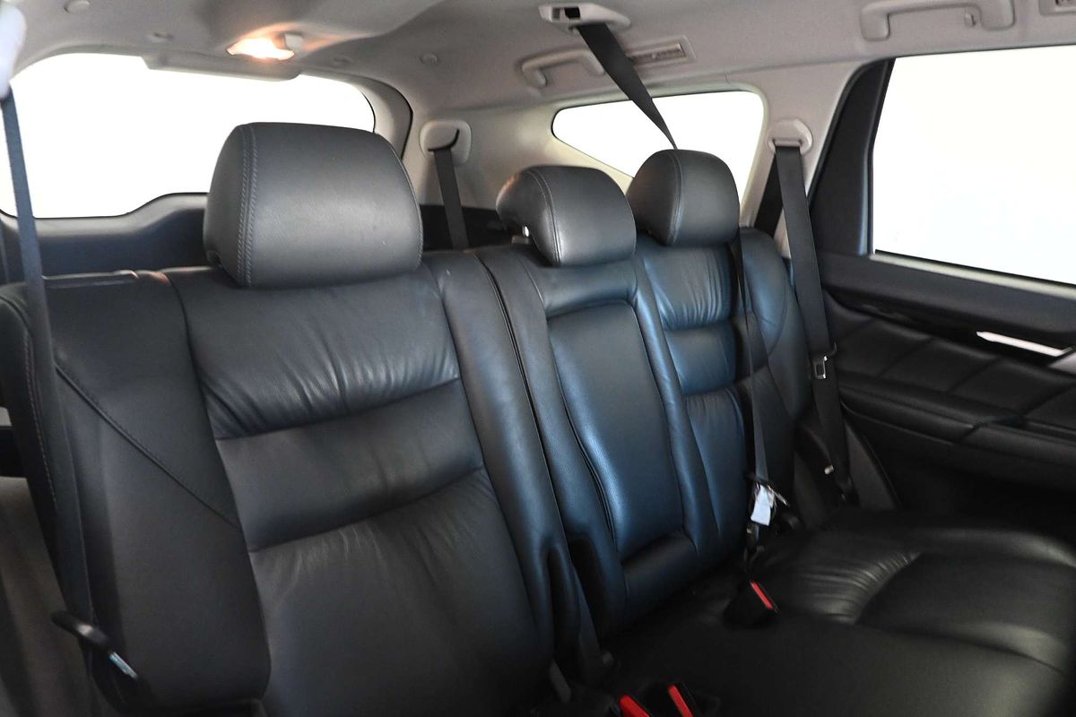2017 Mitsubishi Pajero Sport Exceed QE