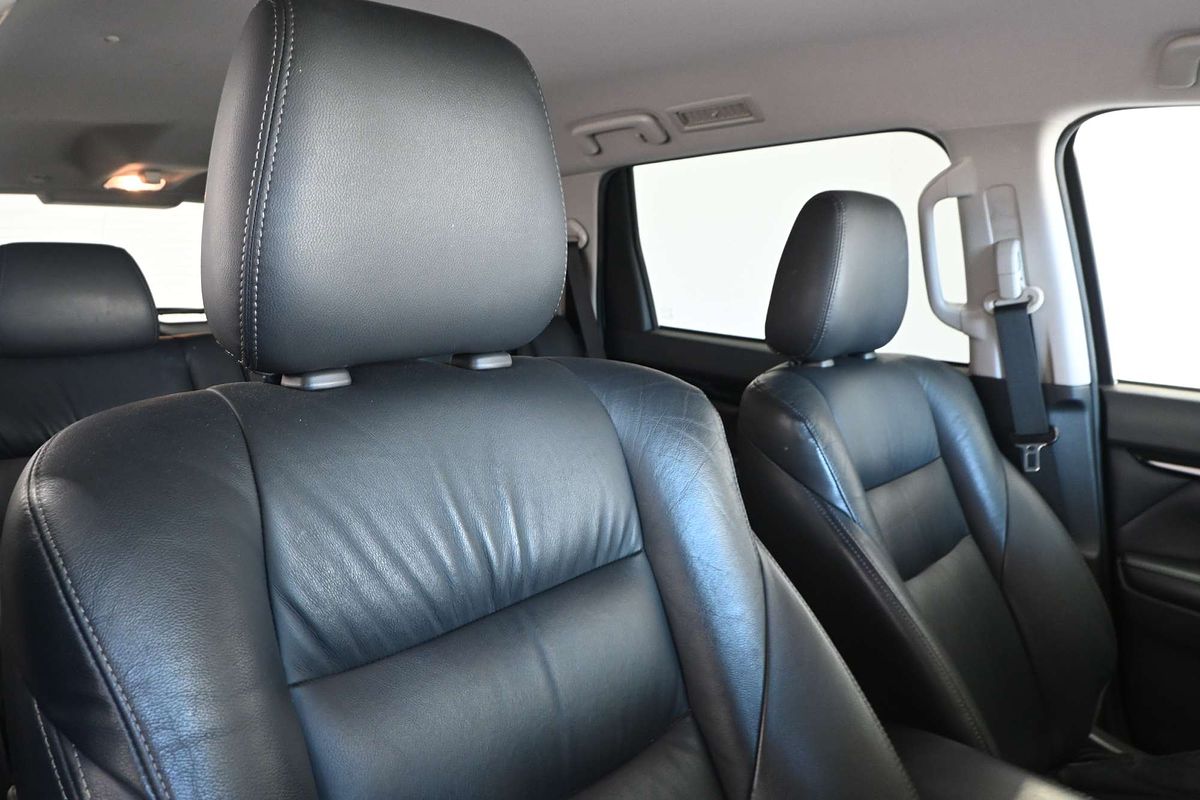 2017 Mitsubishi Pajero Sport Exceed QE