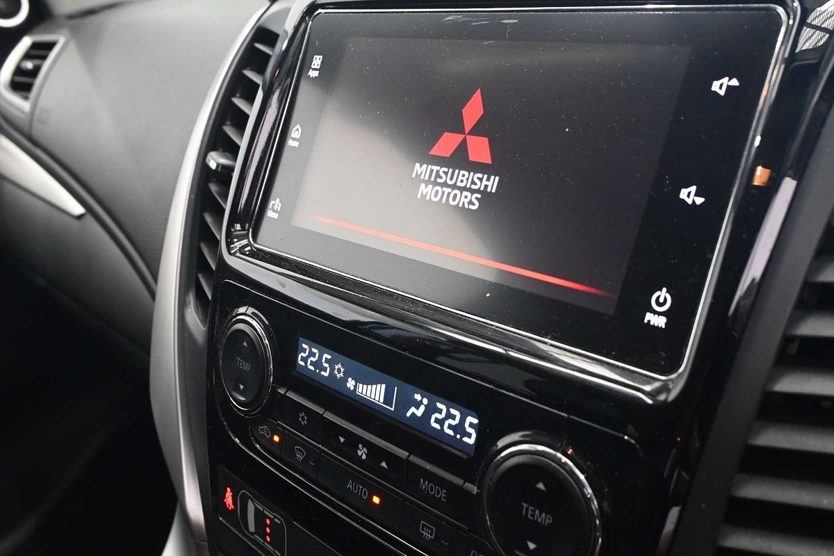 2017 Mitsubishi Pajero Sport Exceed QE