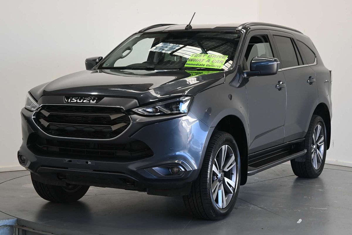 2023 Isuzu MU-X LS-T