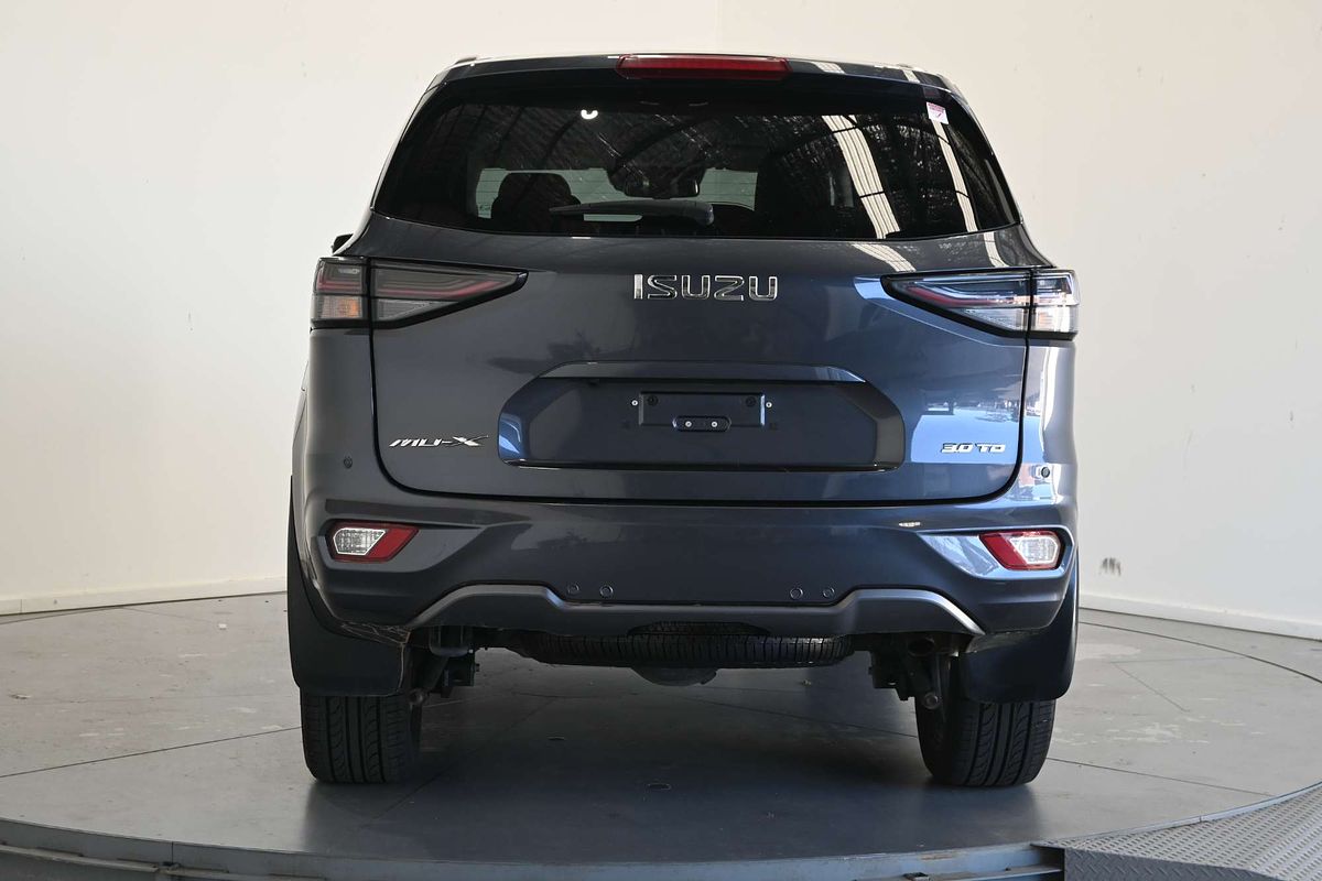 2023 Isuzu MU-X LS-T