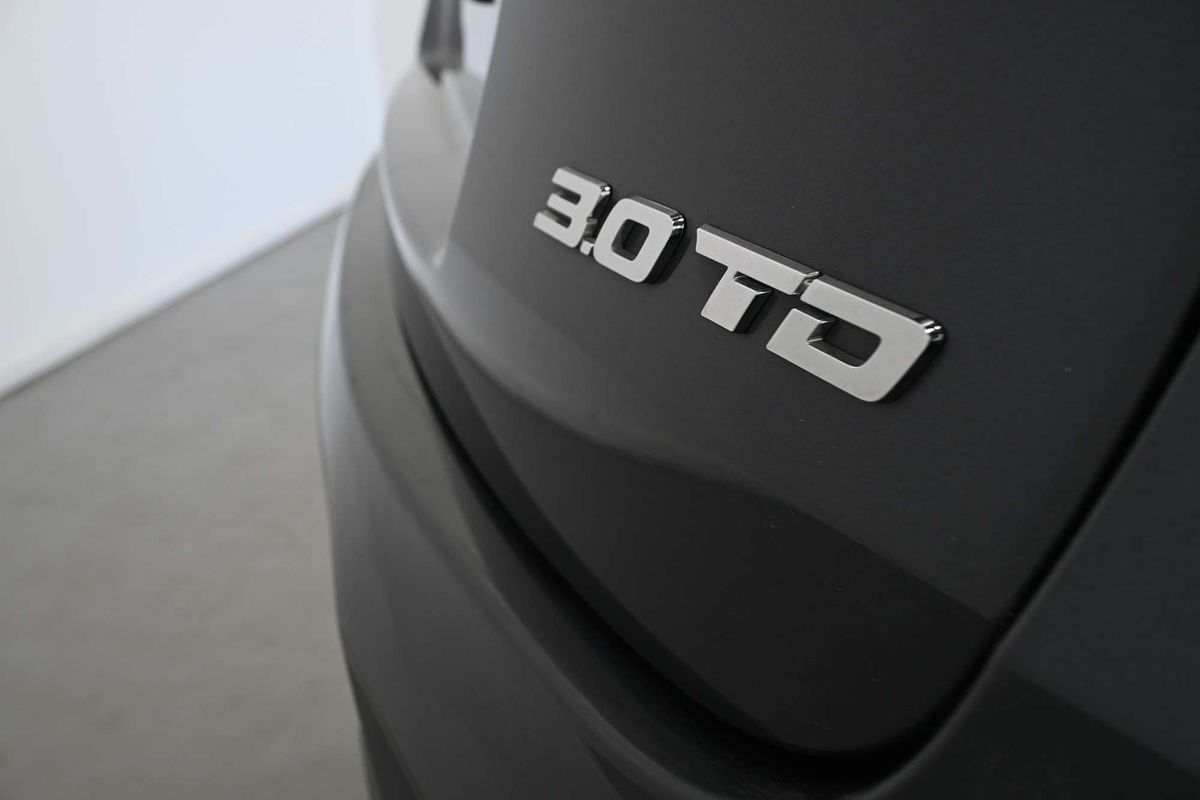 2023 Isuzu MU-X LS-T