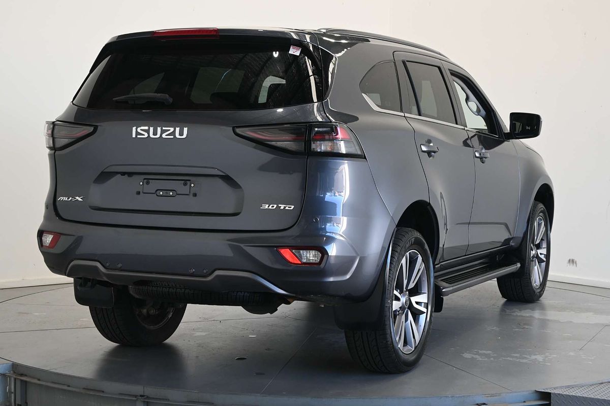 2023 Isuzu MU-X LS-T