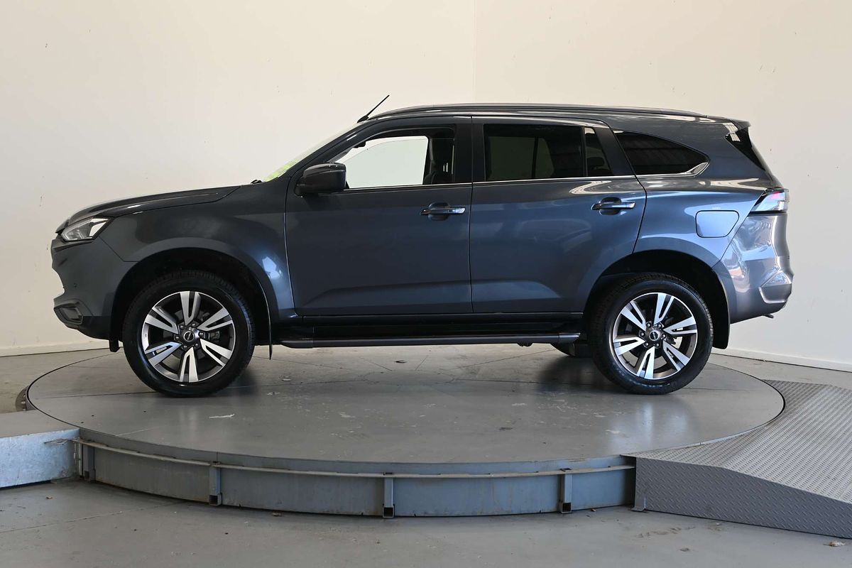 2023 Isuzu MU-X LS-T