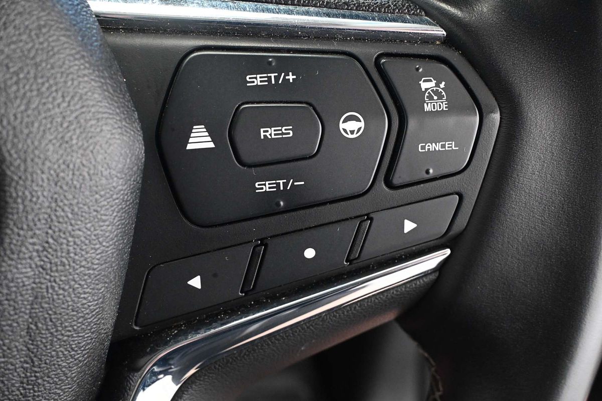 2023 Isuzu MU-X LS-T